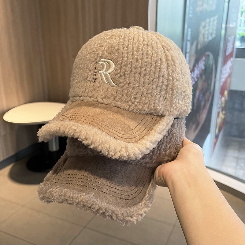 Lambswool Embroidered Winter Baseball Cap with Curved Brim